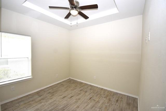 Photo 7 of 4904 Hiawatha Drive