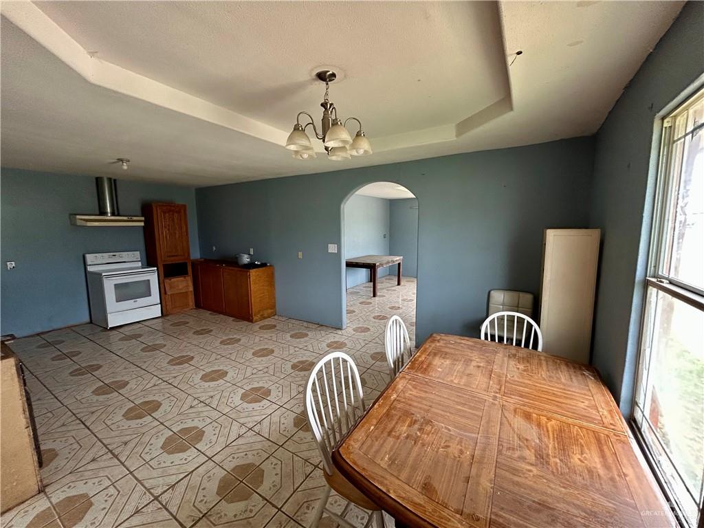 Photo 5 of 1511 Arboledas Drive