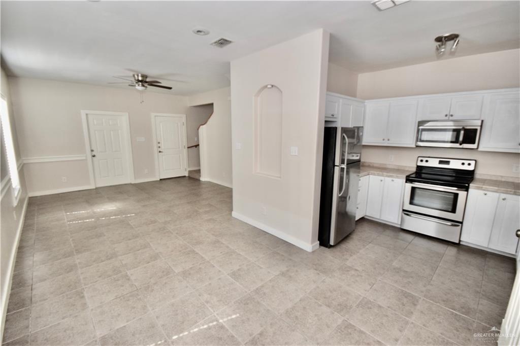 Photo 4 of 1316 Camellia Avenue