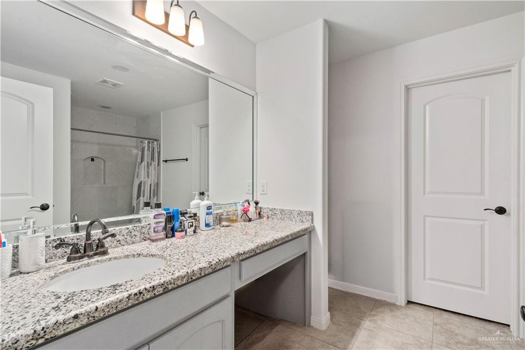 Photo 18 of 2307 26th Drive