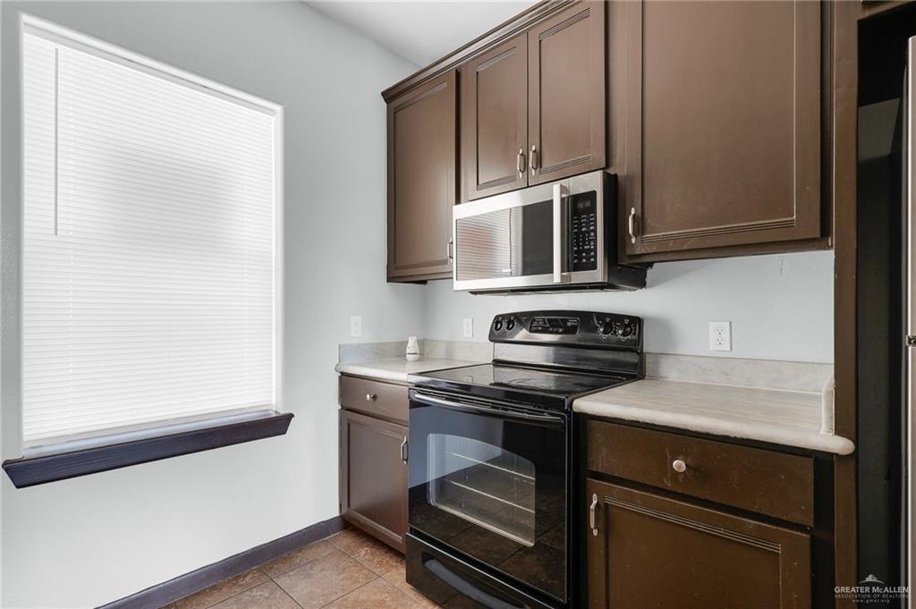 Photo 5 of 801 Daffodil Avenue #1