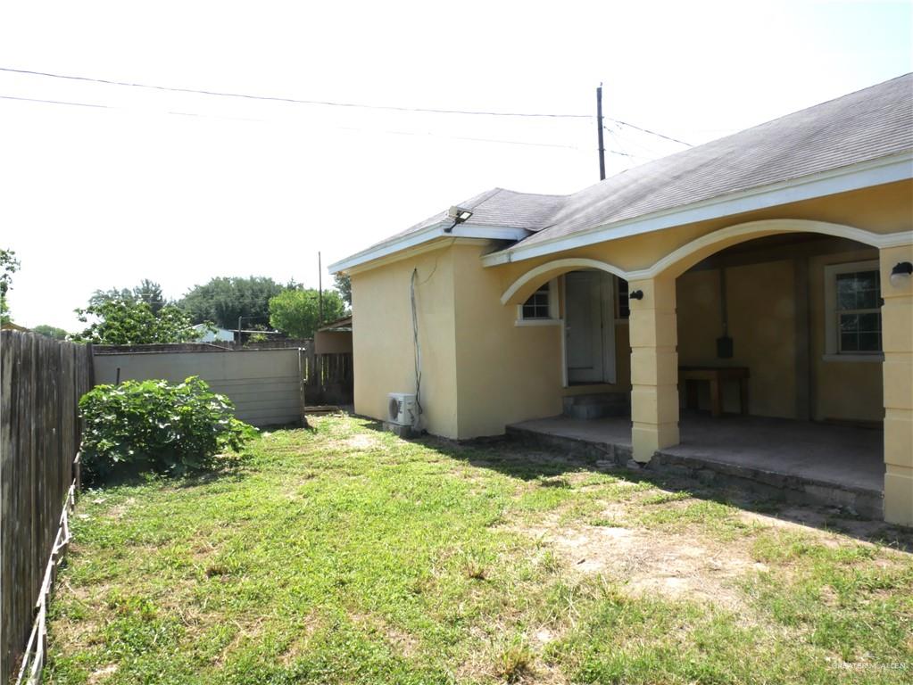 Photo 5 of 6312 Gold Avenue