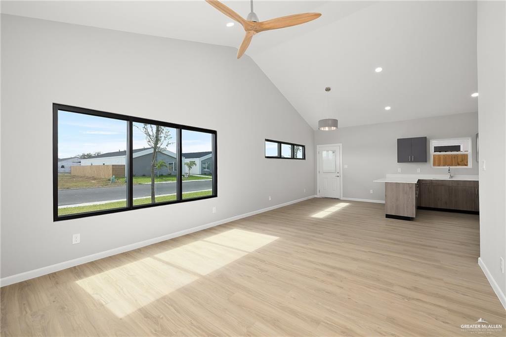 Photo 5 of 2700 Mockingbird Road