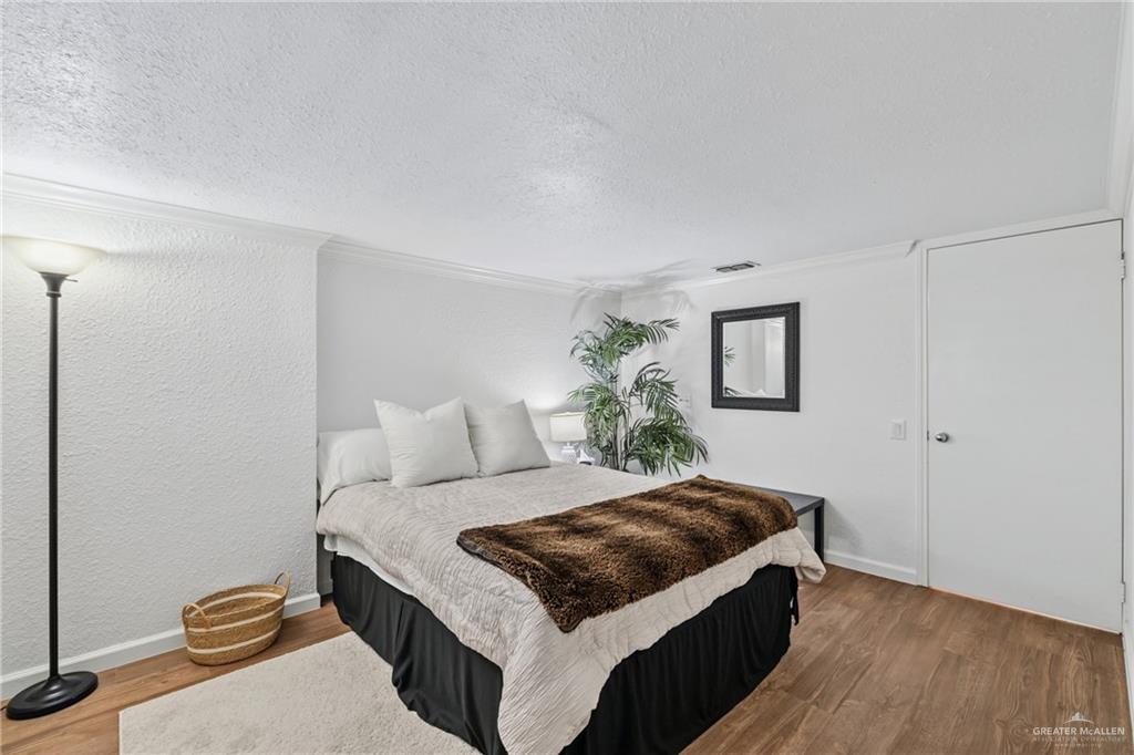 Photo 31 of 4501 Laguna Boulevard