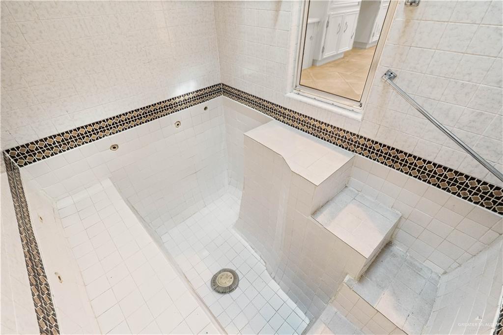 Photo 14 of 501 Kennedy Avenue