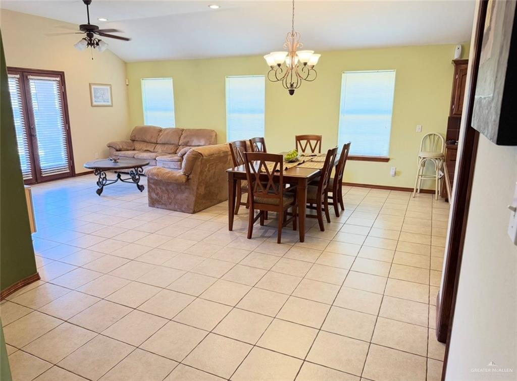 Photo 4 of 3427 Los Lagos Drive