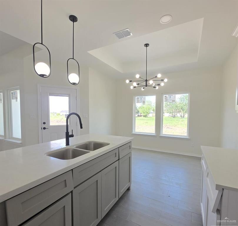 Photo 8 of 17951 Spruce Street