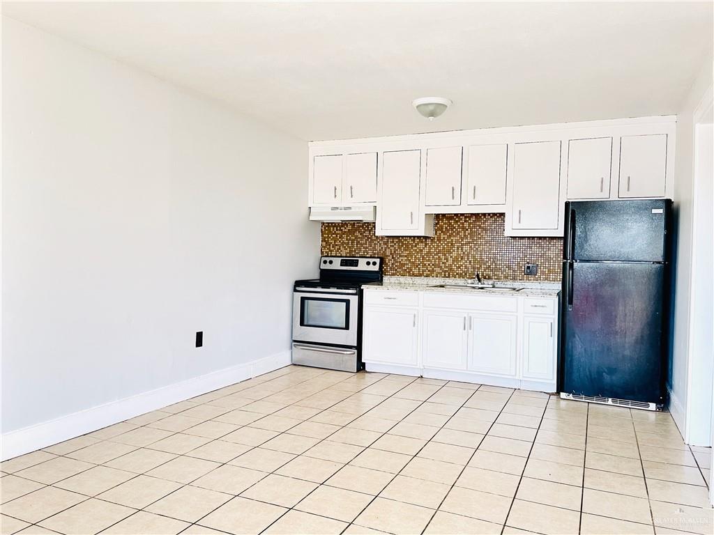 Photo 10 of 1002 Miller Avenue