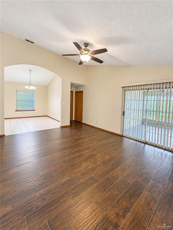 Photo 4 of 1707 Gastel Circle