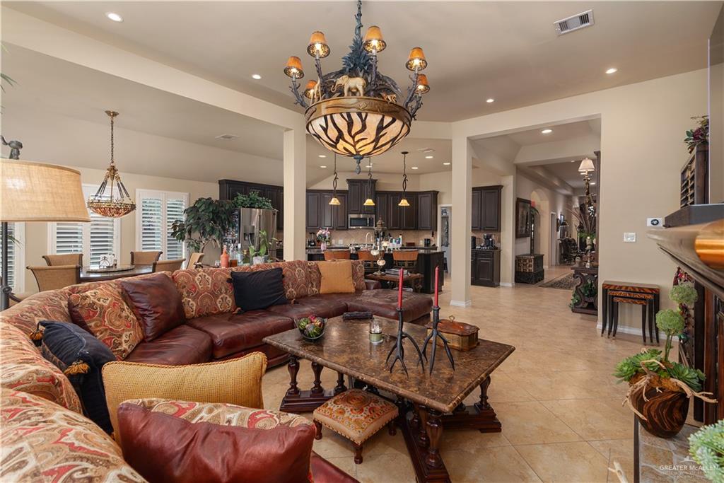 Photo 9 of 3705 Santa Erica Street