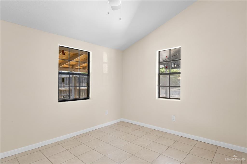 Photo 3 of 1318 Coconut Palm Avenue