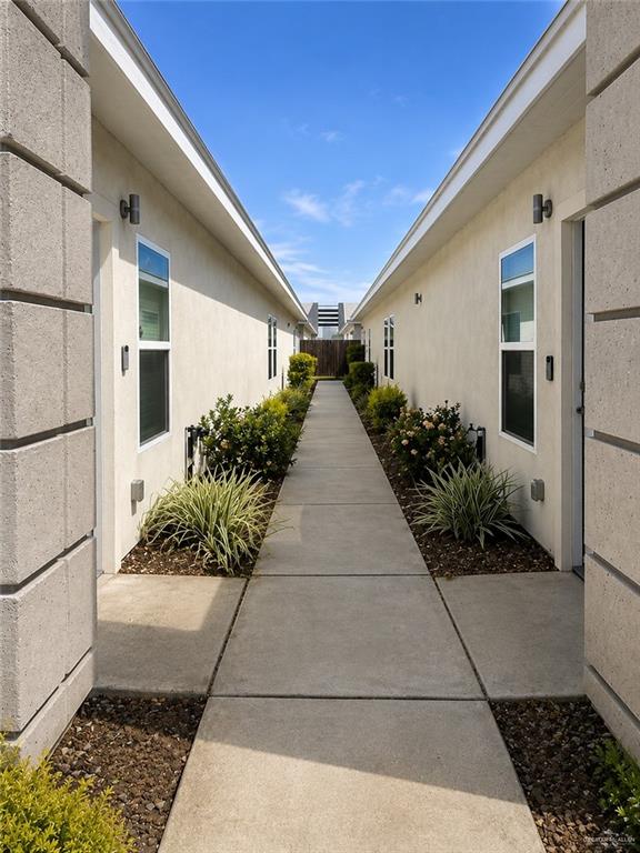 Photo 2 of 3101 Sandlewood Street #2