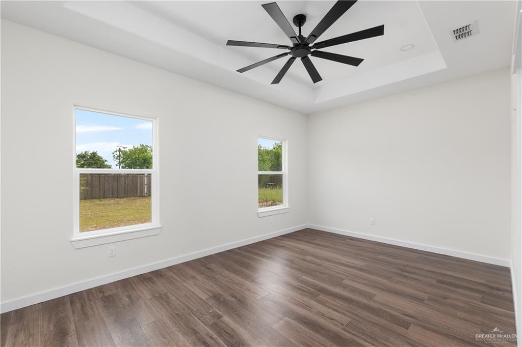 Photo 12 of 517 Tower Oak Drive