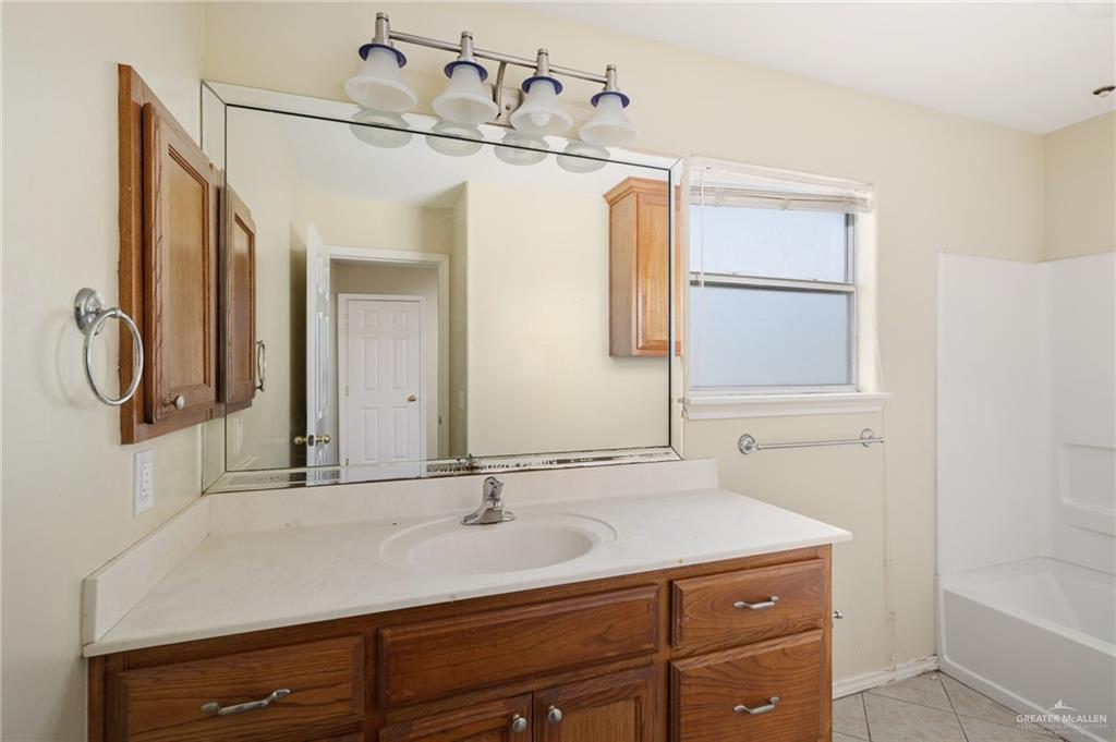 Photo 10 of 2601 Nassau Street