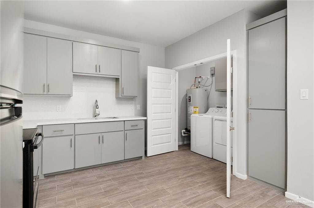Photo 10 of 1601 Hyatt Avenue #6