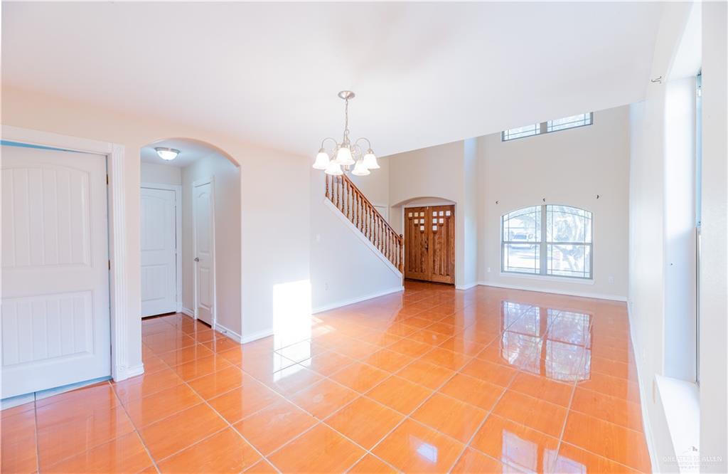 Photo 5 of 2117 Kilgore Avenue