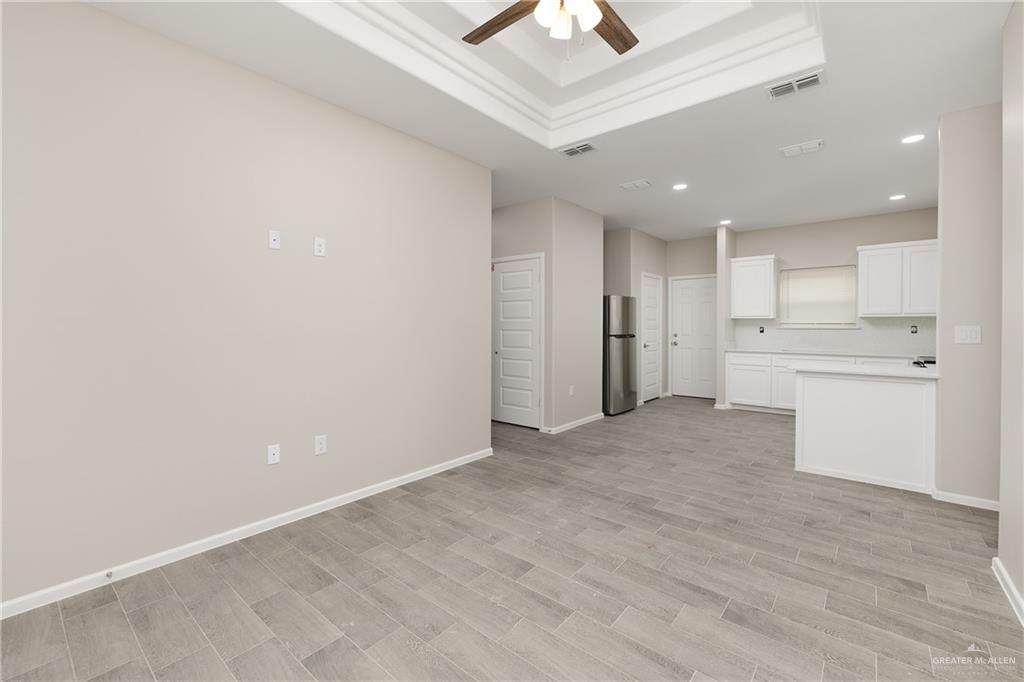 Photo 32 of 806 Linda Street
