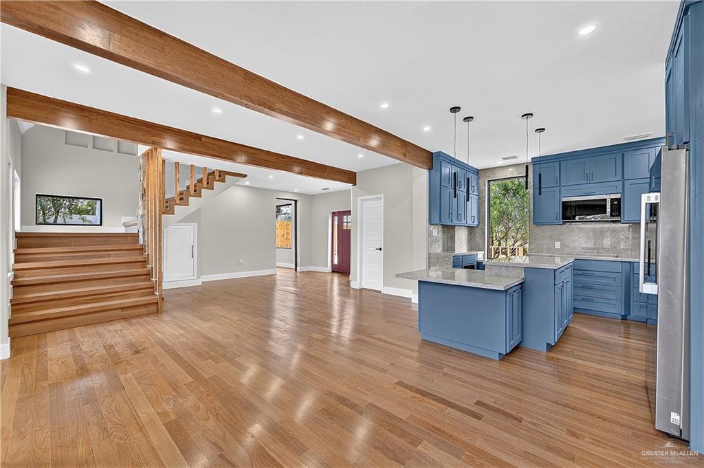 Photo 5 of 12303 Lakeview Drive #A