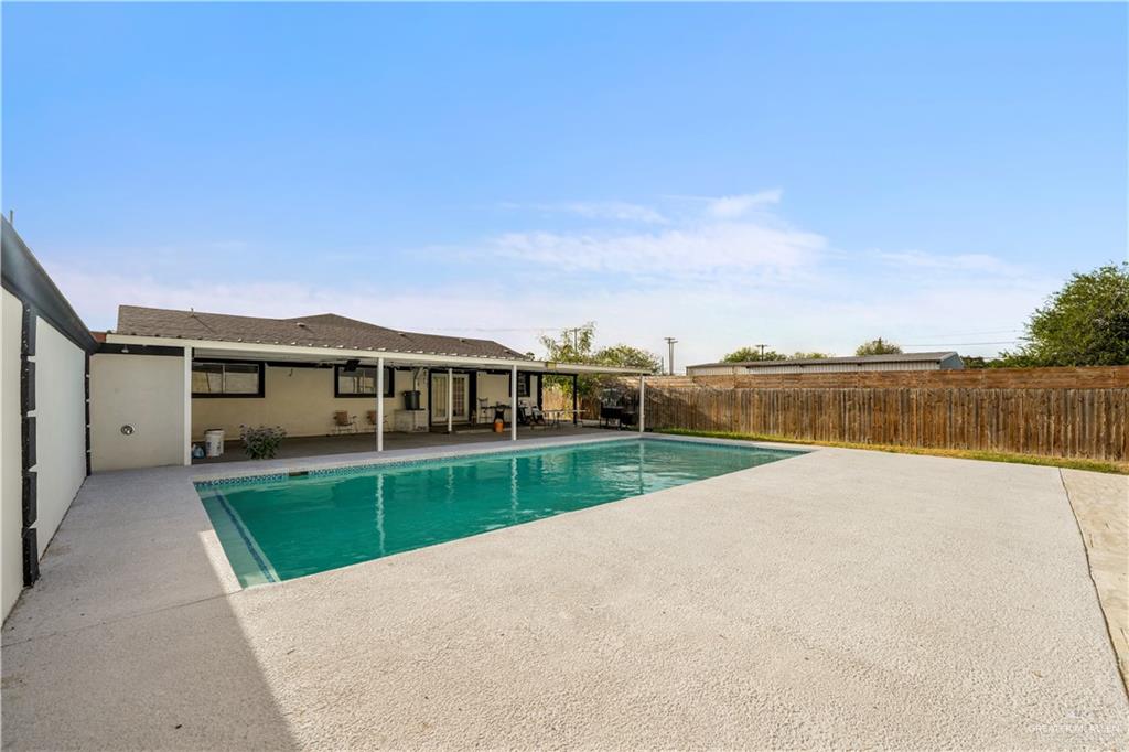 Photo 3 of 4407 Raul Longoria Road