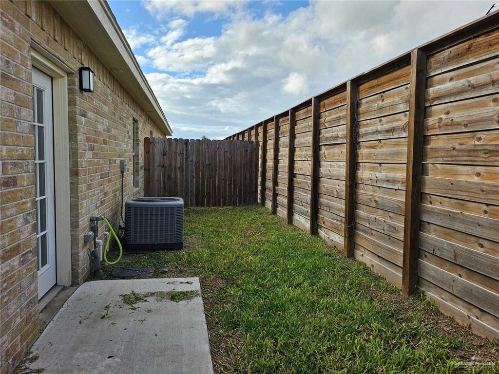 Photo 13 of 5600 Nightingale Avenue #3
