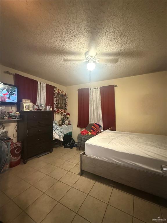 Photo 4 of 912 24th Street