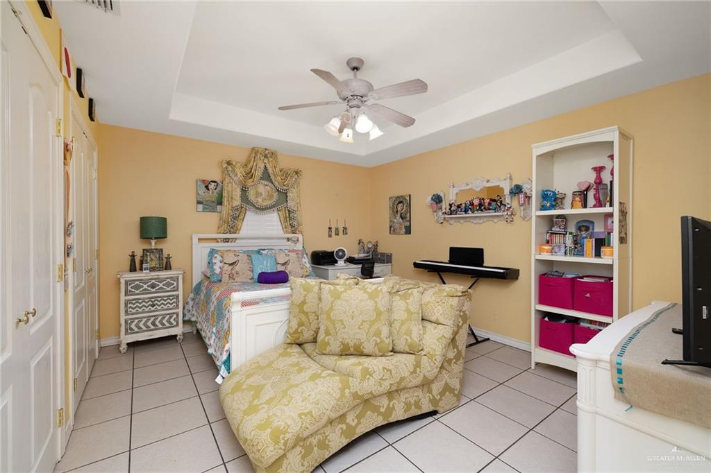 Photo 11 of 405 Anaqua Drive