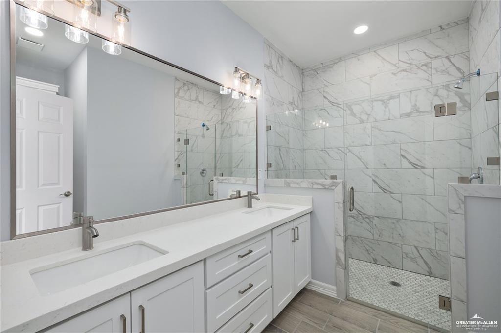 Photo 6 of 416 Acacia Street #4