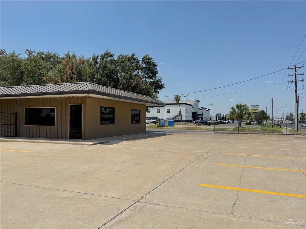 Photo 15 of 1419 Dove Avenue