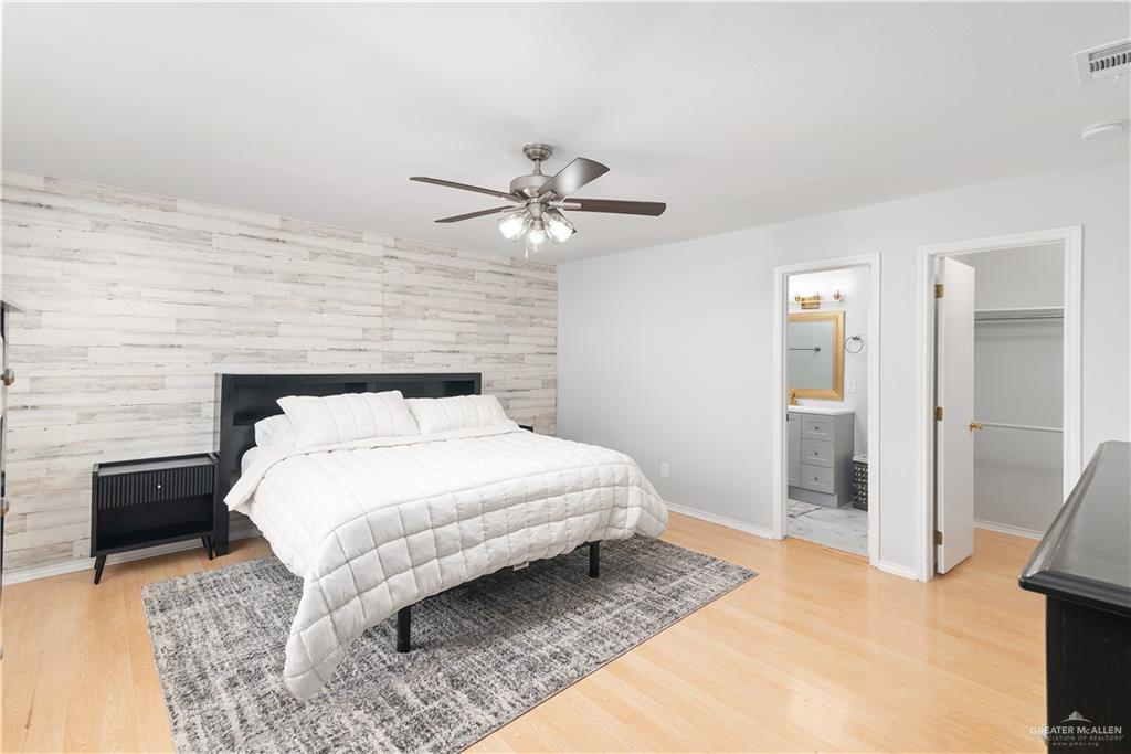 Photo 19 of 3402 Huisache Avenue