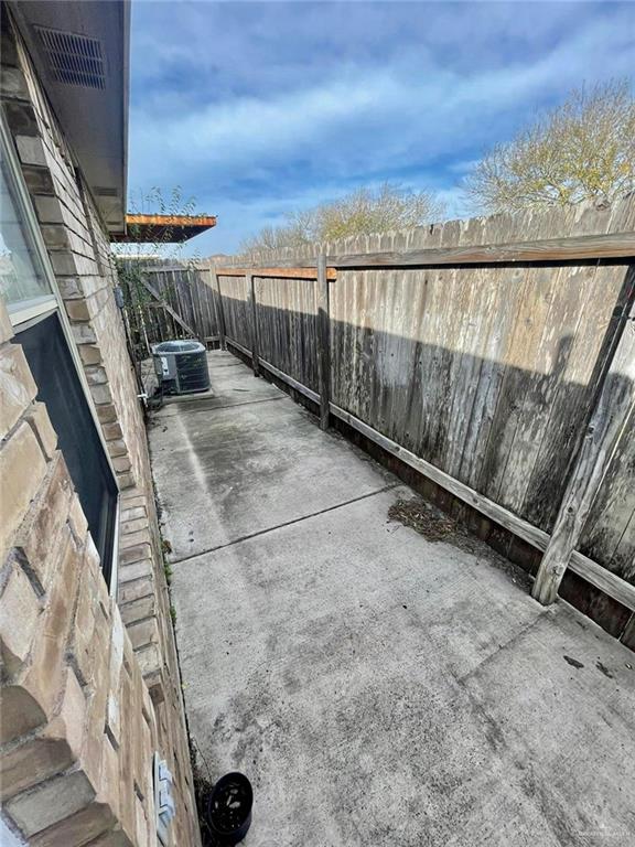 Photo 6 of 2305 Dahlia Street #2