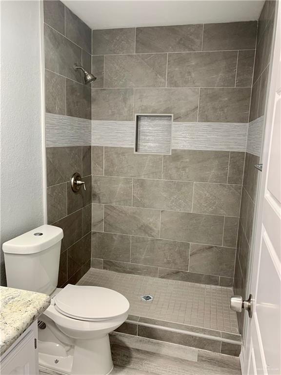 Photo 9 of 1805 Jason Avenue #5