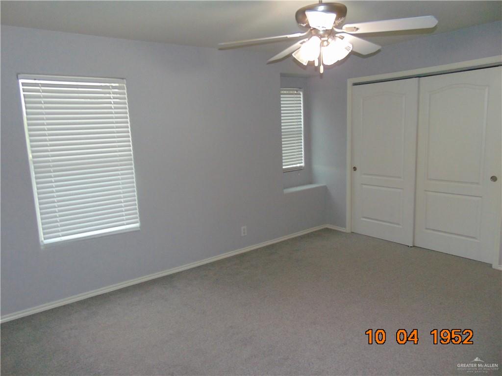 Photo 17 of 4717 Violet Avenue