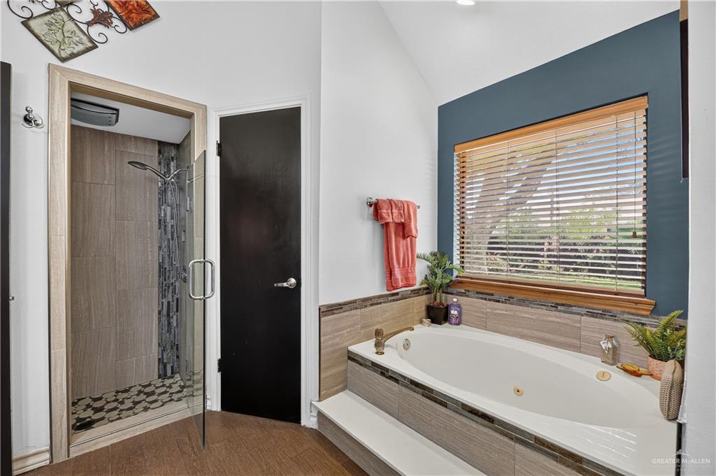 Photo 21 of 205 Lark Avenue