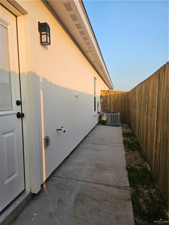 Photo 16 of 1324 Abesam Avenue #4