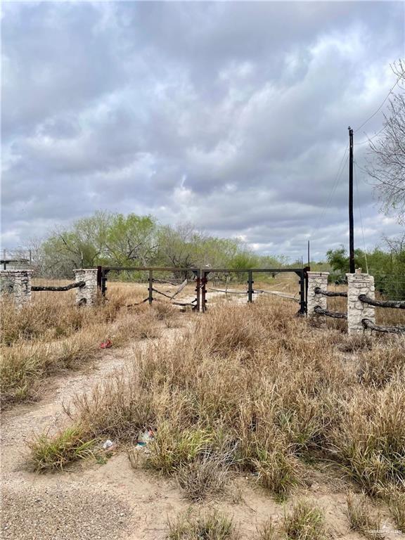 Photo 3 of 35739 US Highway 281