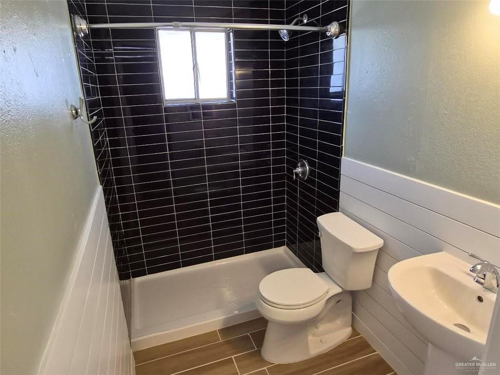 Photo 5 of 3712 6th Street #10