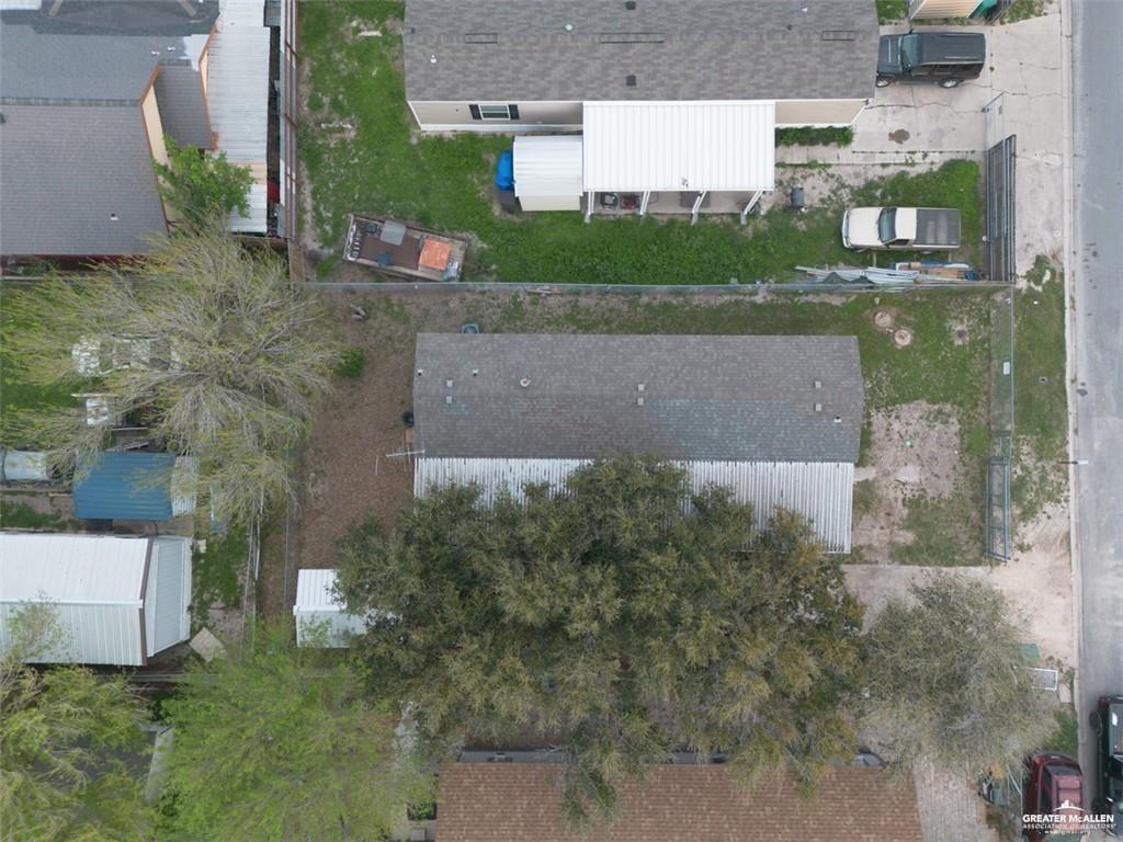 Photo 10 of 916 Violet Drive