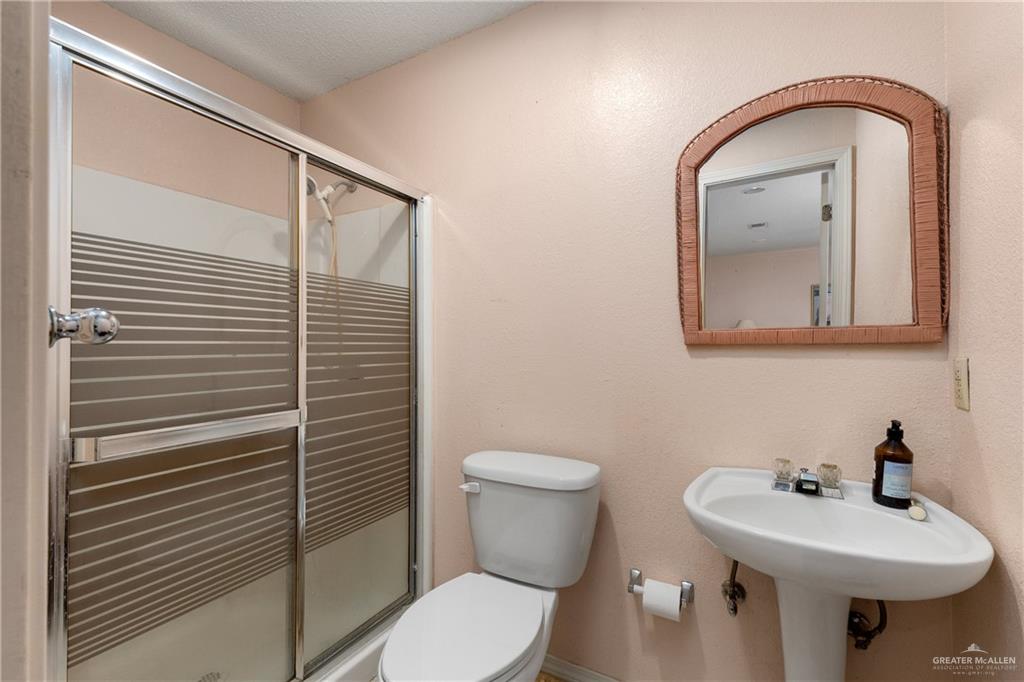 Photo 13 of 1401 Larkspur Avenue
