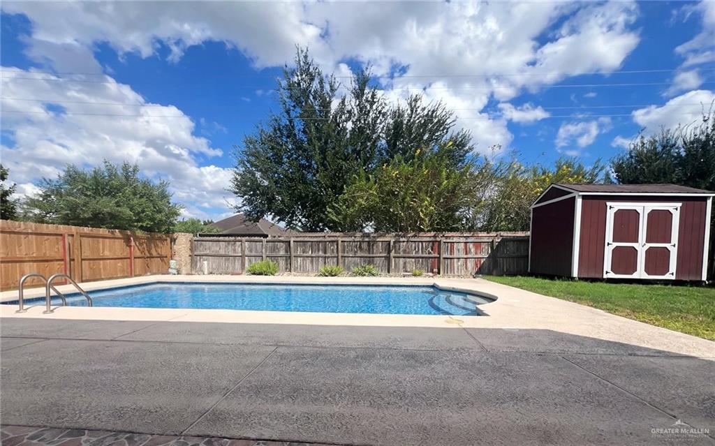 Photo 26 of 2102 Stonegate Drive