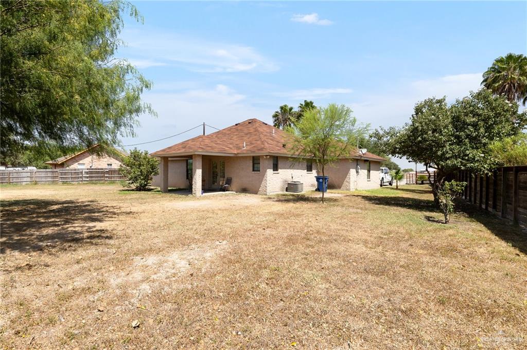 Photo 17 of 23582 Rio Concho Circle