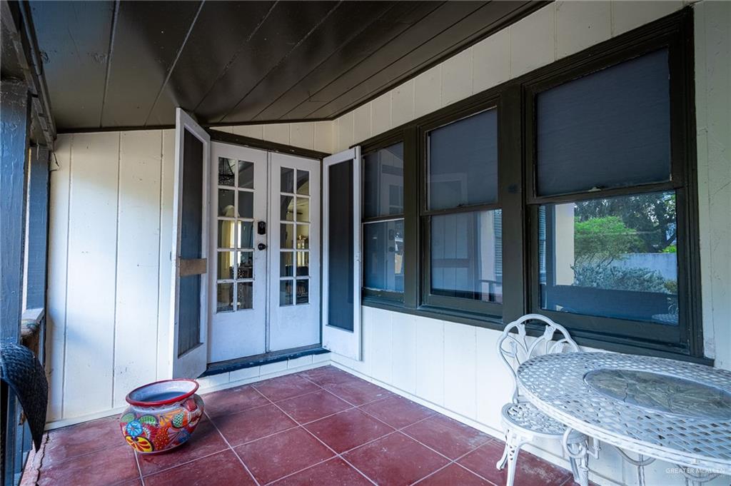 Photo 31 of 902 15th Street