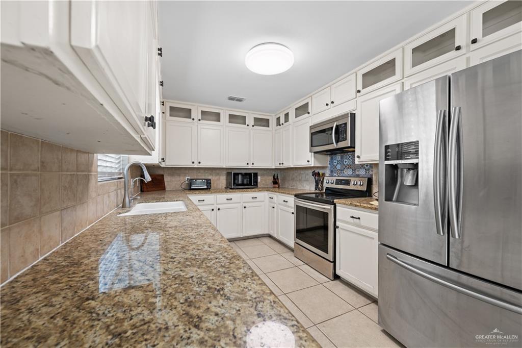 Photo 6 of 4012 Auburn Avenue
