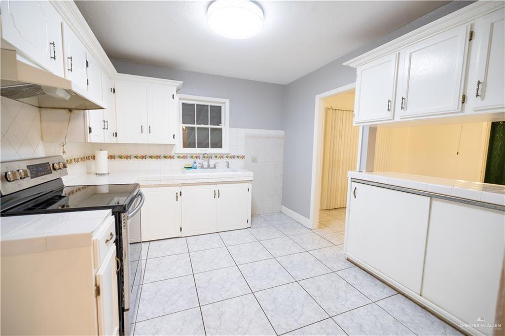 Photo 6 of 704 6th Street