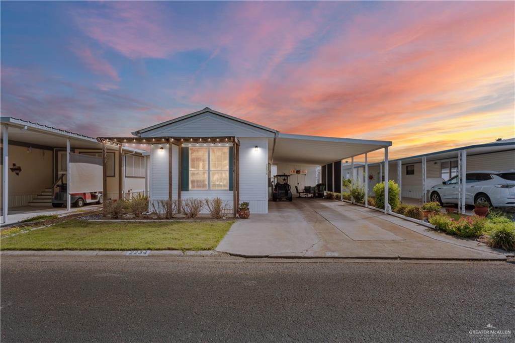 Photo 2 of 2234 Hidalgo Street