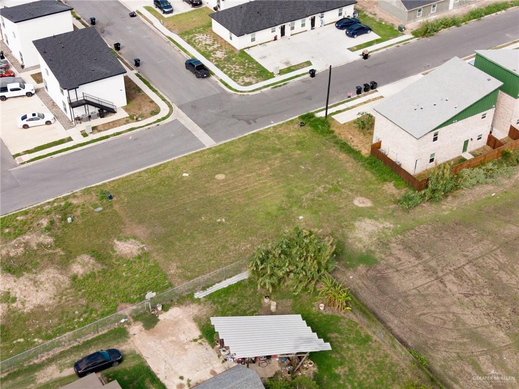 Photo 3 of 2504 Clearview Street