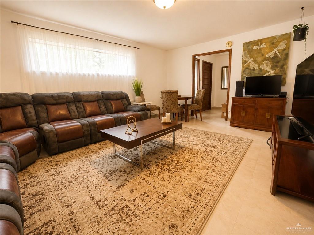 Photo 3 of 119 Laurel Avenue
