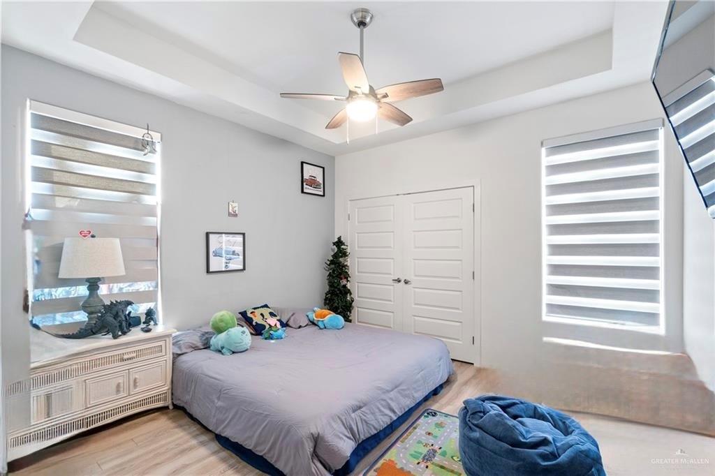 Photo 13 of 2520 Colvin Avenue