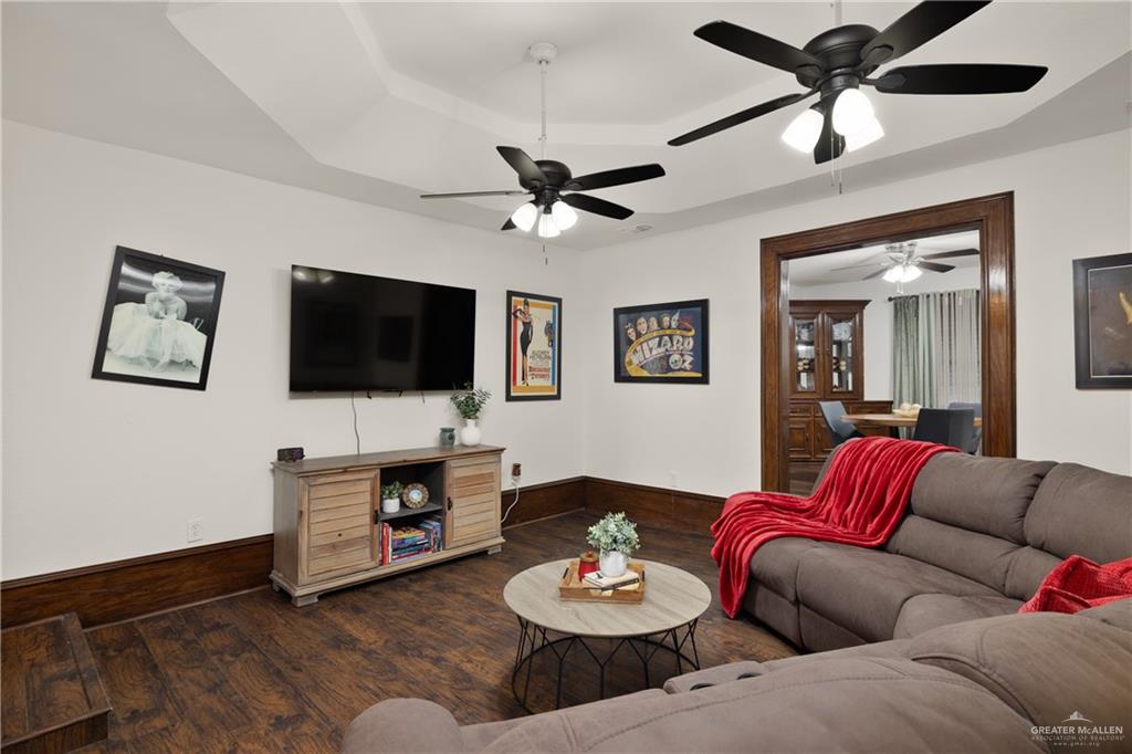 Photo 6 of 110 Penitas Avenue
