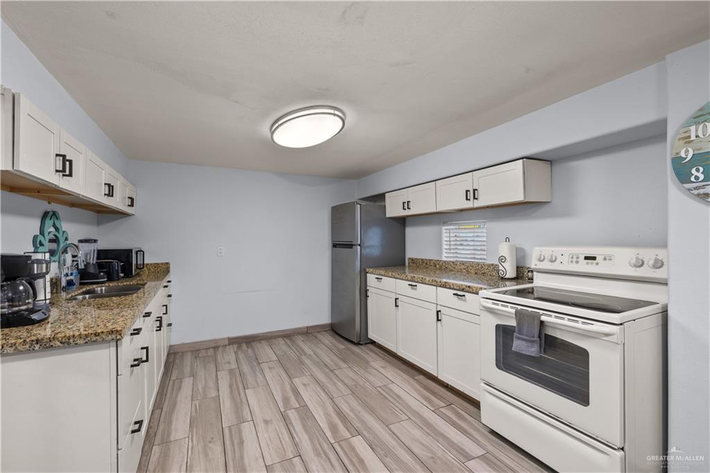 Photo 5 of 200 Retama Street #B
