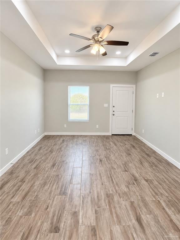 Photo 3 of 5713 Northwestern Avenue #4